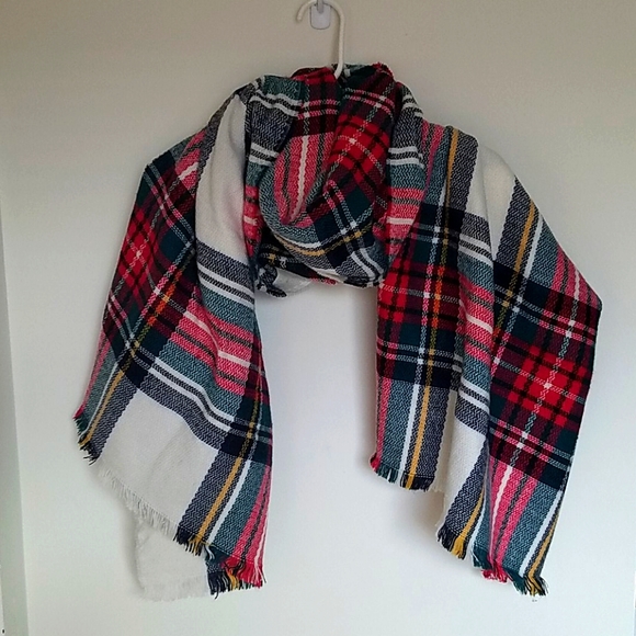 Plaid scarf - Picture 1 of 1